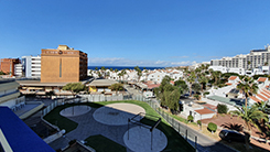 LA01882